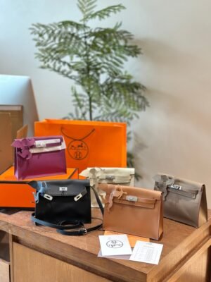 Kelly 20 Bag - Plum red