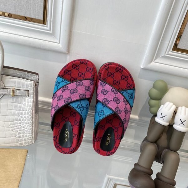 69427EB2-F491-D85D-0BE7-765C07182590.jpg GUCCI Women's Platform Slide Sandal