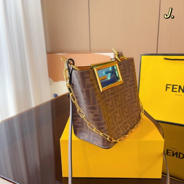 6C0C0A6A-C7AB-3574-DAB3-36F2F6AFBB3B.jpg Fendi By The Way Mini