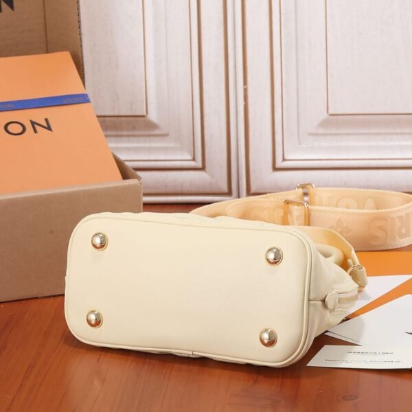 Louis Vuitton Alma BB M59821