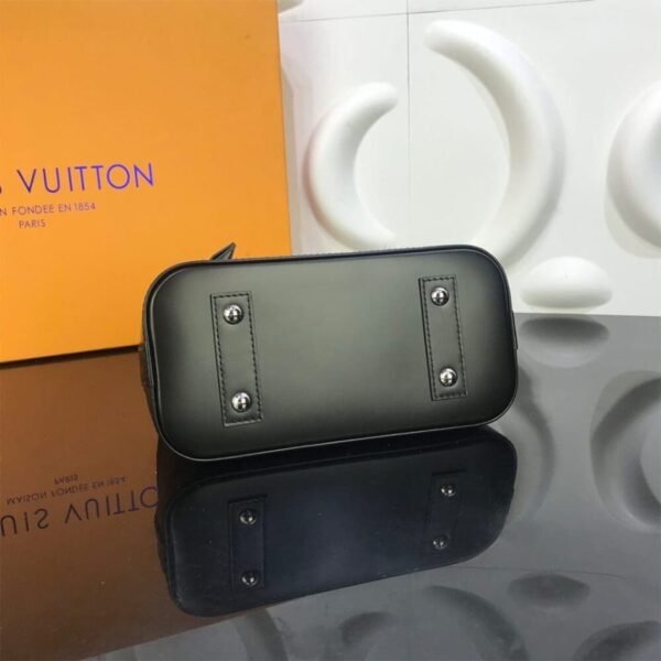 Louis Vuitton Alma BB M24645