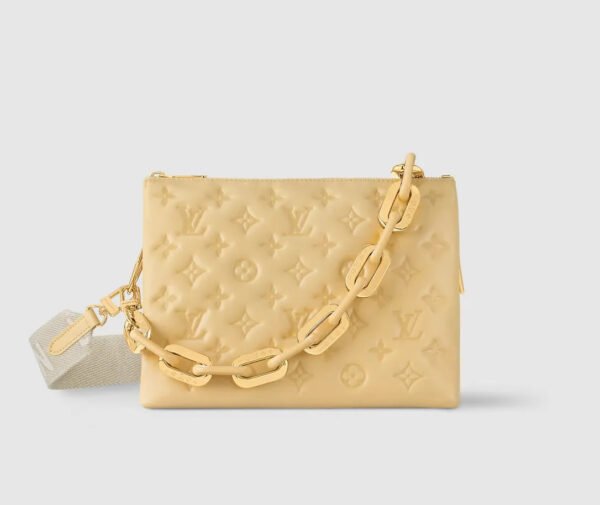 6E709B7A-0D4D-874A-DEDC-D894755C0922.jpg Coussin PM M25112