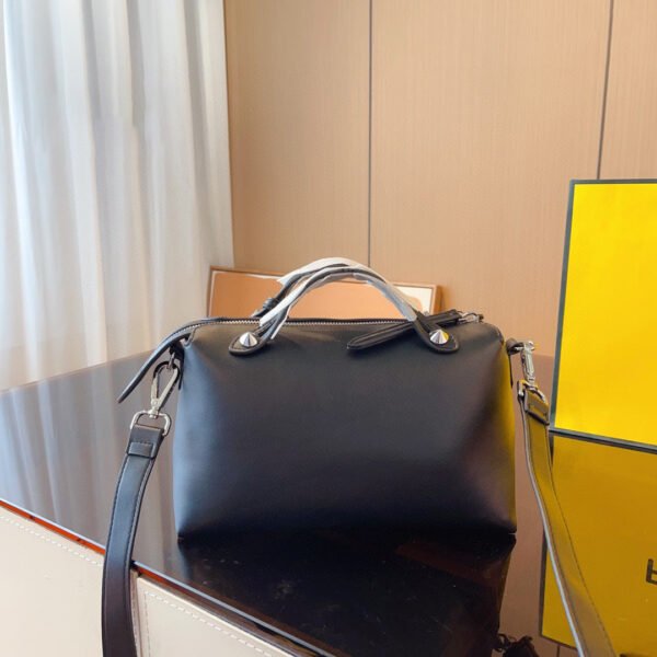 6F211808-1AC7-2DEF-3236-6B298818CBE6.jpg Fendi By The Way Medium