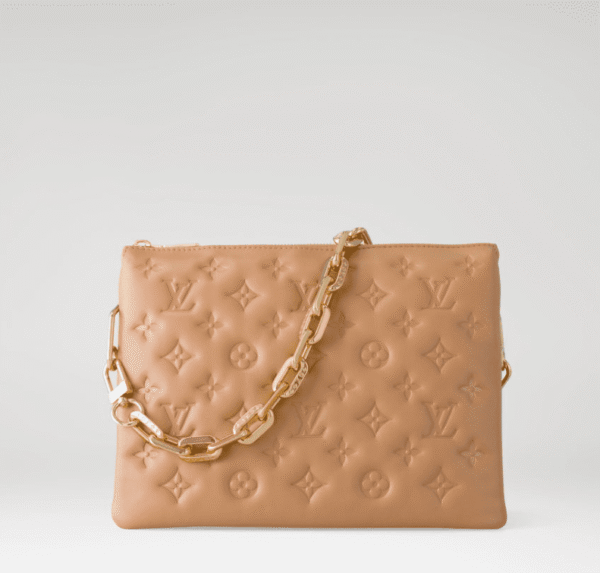 Louis Vuitton M21261 Coussin PM