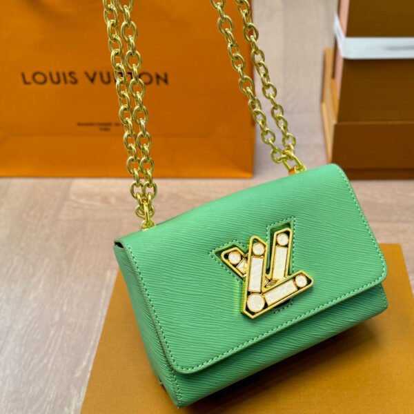 7669D5C8-E9FF-E344-0FAF-1D2705635B44.jpg Twist PM - Black