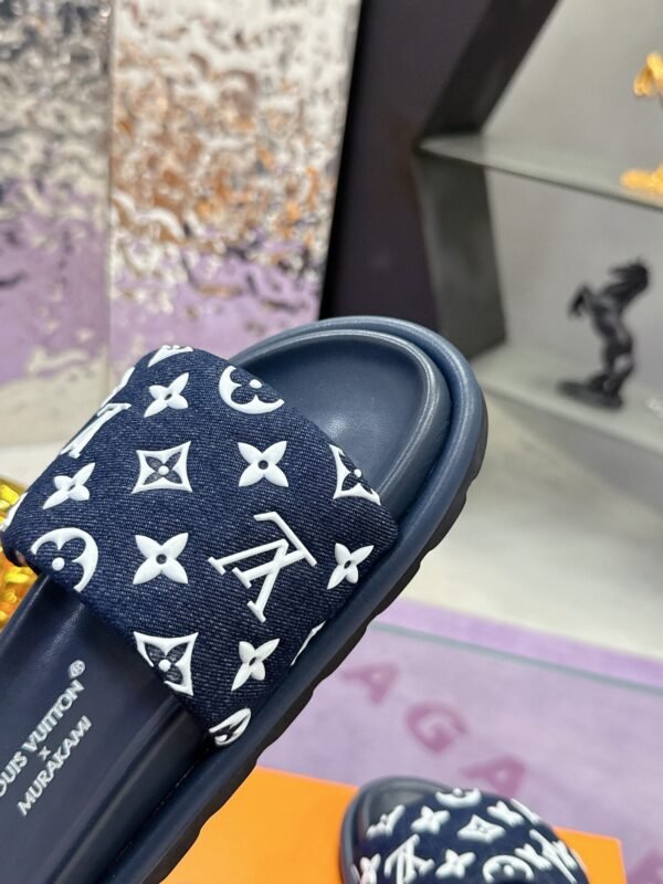 Louis Vuitton Unisex Pool Pillow Comfort Sandal