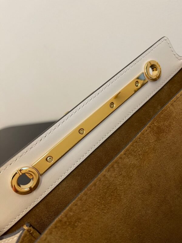 7F5D0F27-40F4-7B3E-4E52-1B23B209498D.jpg Fendi Touch Bag