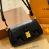 Louis Vuitton Favorite M45813