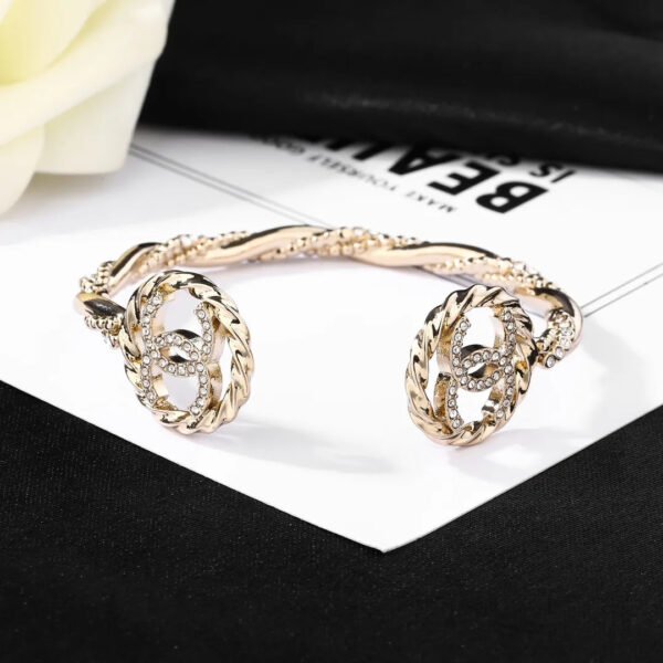 860C9BEF-6F50-2432-1F67-A723574A63CA.jpg CC Bracelet 0002