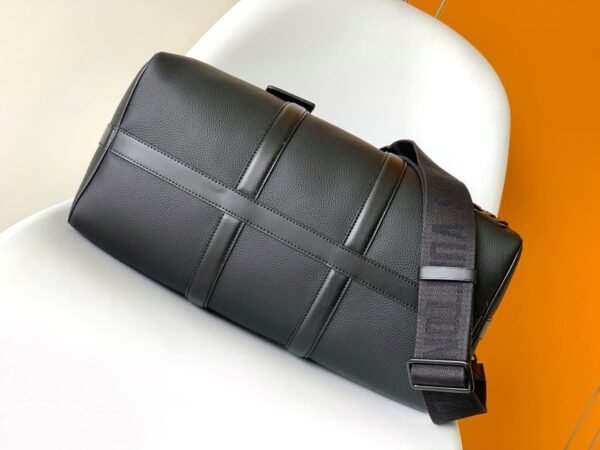 Louis Vuitton M21420 Keepall Bandouli&egrave;re 50