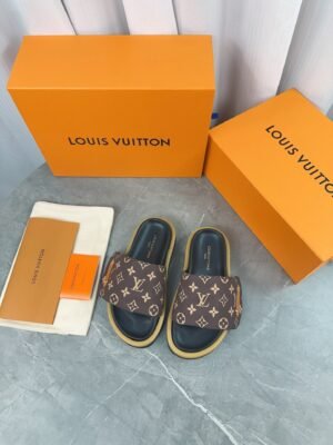 Louis Vuitton Unisex Pool Pillow Comfort Sandal