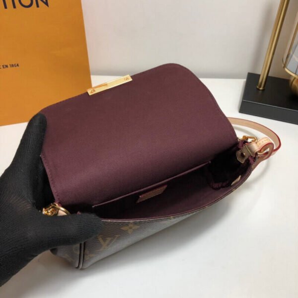 Louis Vuitton Favorite PM M40717