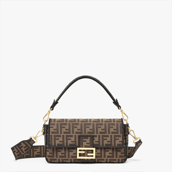 8BCD9234-CDF4-1DCA-E829-707E8CF5E476.png Fendi Baguette Medium