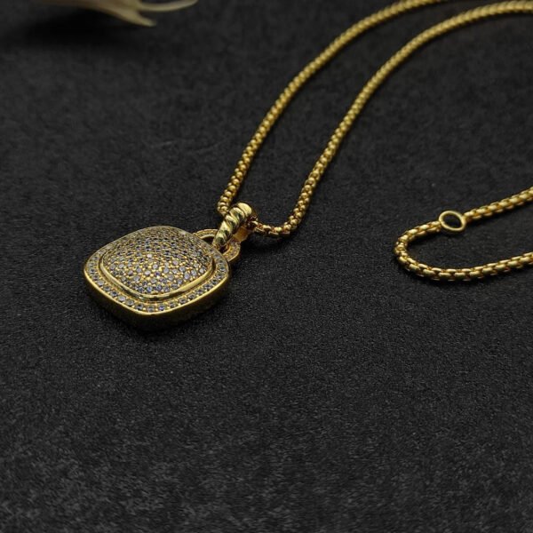 8E768A8A-0A12-A27F-4F90-79E2FA16BC10.jpg Albion® Pendant in 18K Yellow Gold with Pave Diamonds,18mm