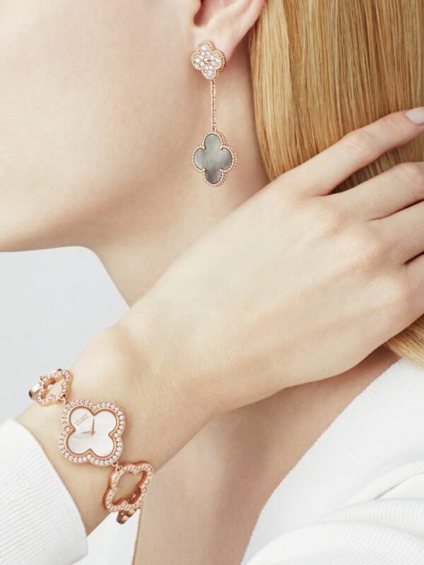 Magic Alhambra earrings, 2 motifs