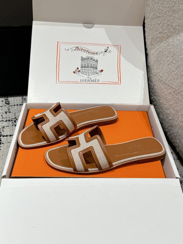 Hermes Women's Oran Sandal