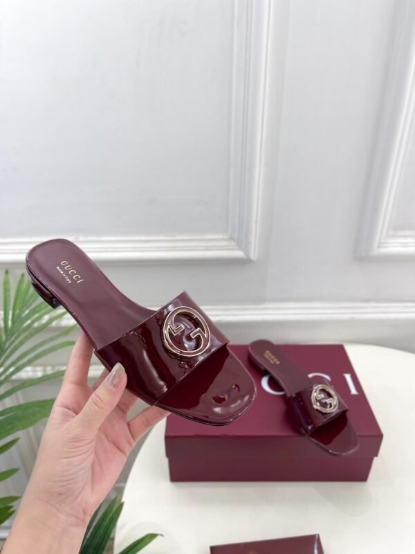 91ACCBFC-9448-A5C3-9E2E-9FD1635D5E78.jpg GUCCI Women's Platform Slide Sandal