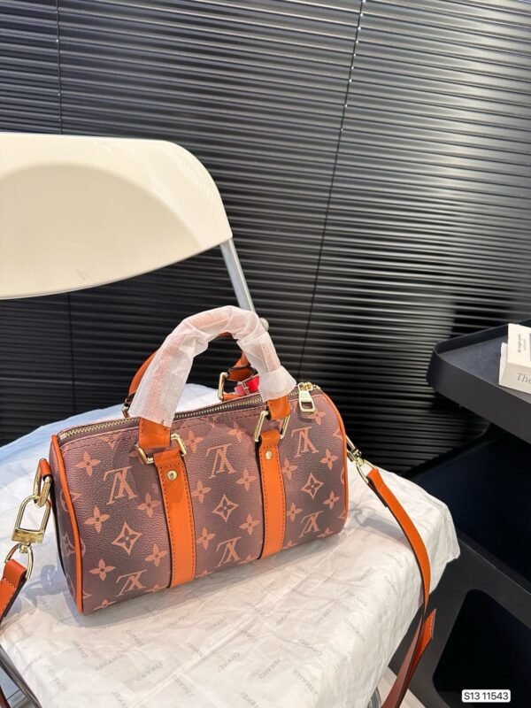 Louis Vuitton M11542 Keepall Bandouli&egrave;re 25