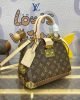 93E95279-DB39-BBC1-572E-9EBCAA70E592.jpg Louis Vuitton Alma Trunk M11114