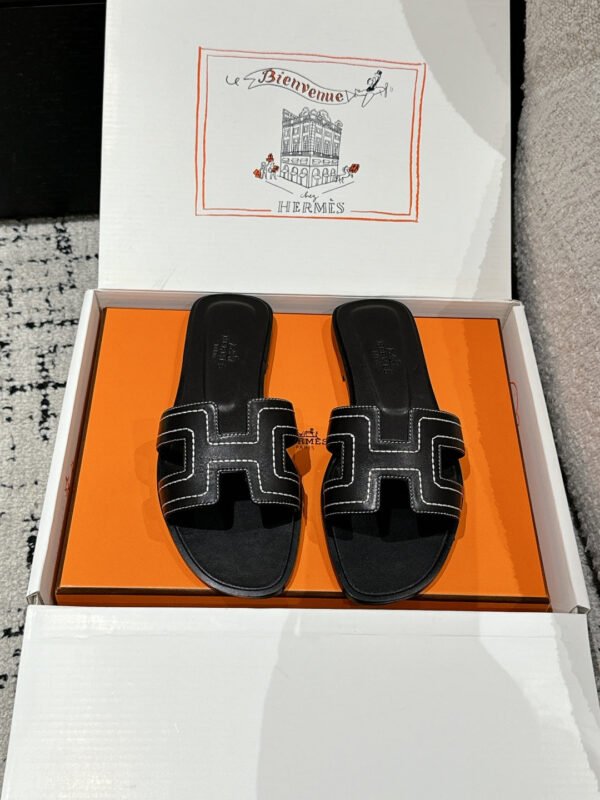 Hermes Women's Oran Sandal