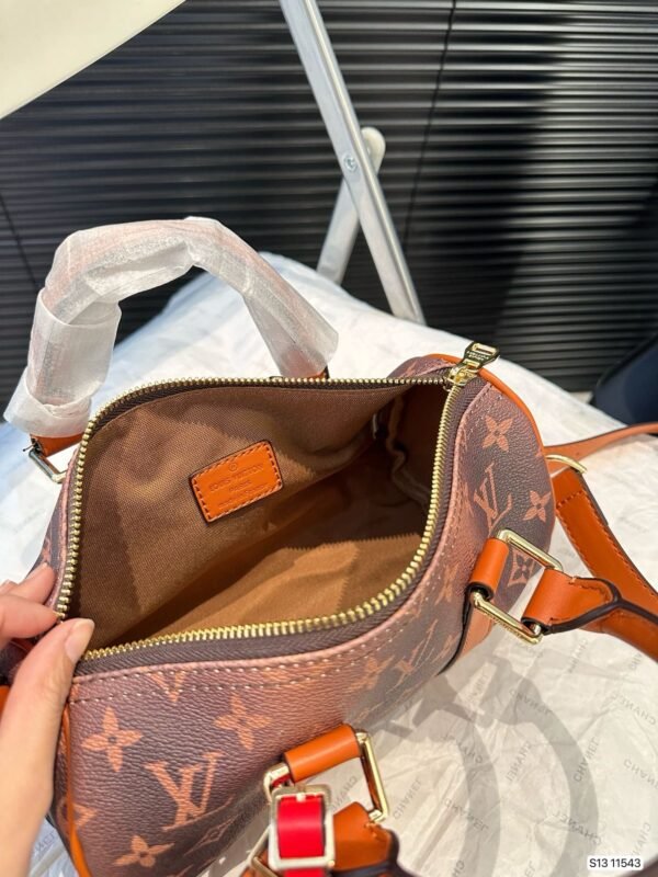 Louis Vuitton M11542 Keepall Bandouli&egrave;re 25