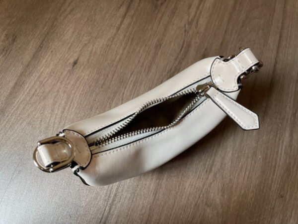 97ABED52-B573-E1CA-84AB-DAB7B3AC39E8.jpg Fendi Nano Fendigraphy Bag