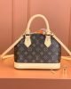 987A59CB-CA61-818B-6B64-0CE0CDFC1A66.jpg Louis Vuitton Alma BB M46990