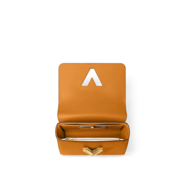 9E6A2A6F-25BE-969A-D2DF-EAE2D508C70C.png Twist MM