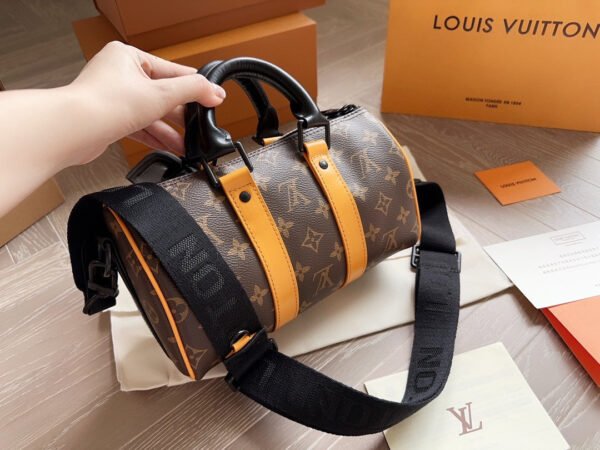 Louis Vuitton M46687 Keepall Bandouli&egrave;re 25