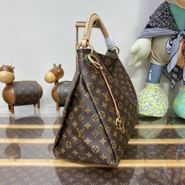 9F1D720B-DCF4-1C1C-933A-0A906915F58A.jpg Louis Vuitton Artsy MM M40249