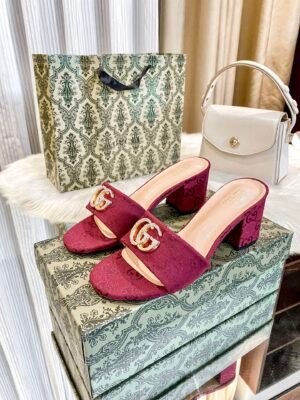 9FBB272C-0A80-5C62-EF10-7858F3B9B8CD.jpg GUCCI Women's Platform Slide Sandal