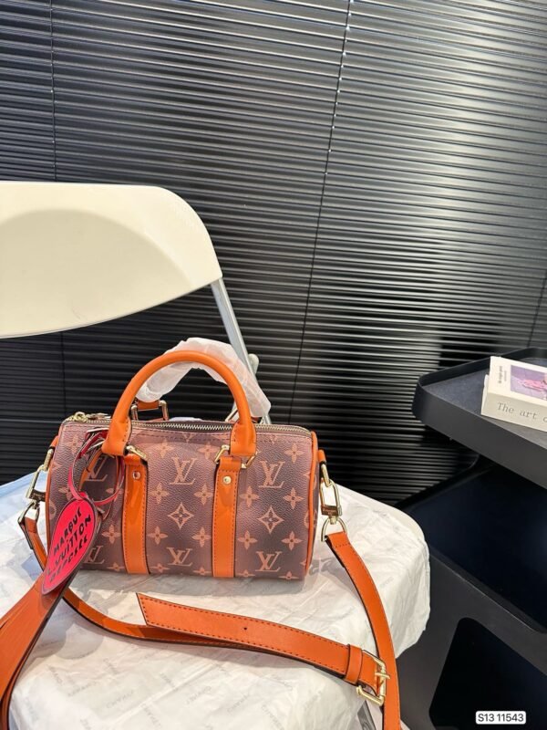 Louis Vuitton M11542 Keepall Bandouli&egrave;re 25
