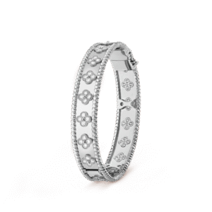 A7E53693-0586-3F58-375D-AA56D4427204.png Perlee clovers bracelet, small model