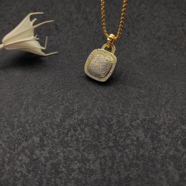 A8362D90-0F44-513B-4B02-F00C2B6795B3.jpg Albion® Pendant in 18K Yellow Gold with Pave Diamonds,18mm