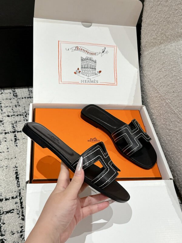 Hermes Women's Oran Sandal