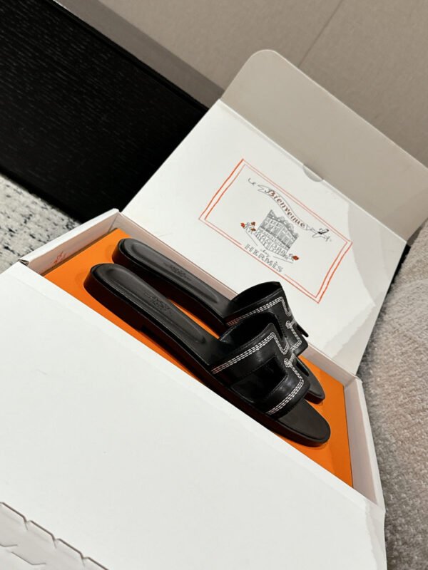 Hermes Women's Oran Sandal