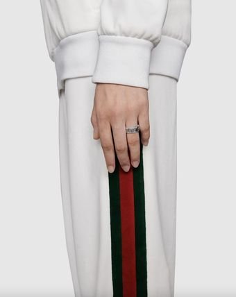 BA12DBFF-891E-986B-7E8E-7CFB20654C68.jpg Wide 'maison de l'amour' ring