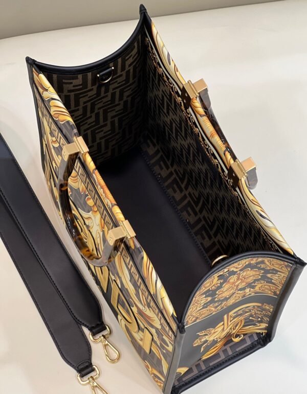 BA7D1AE7-06FA-C15A-6DAD-163BB6BEB788.jpg Fendi Sunshine Shopper Meduim Bag