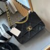 19 HANDBAG - Black