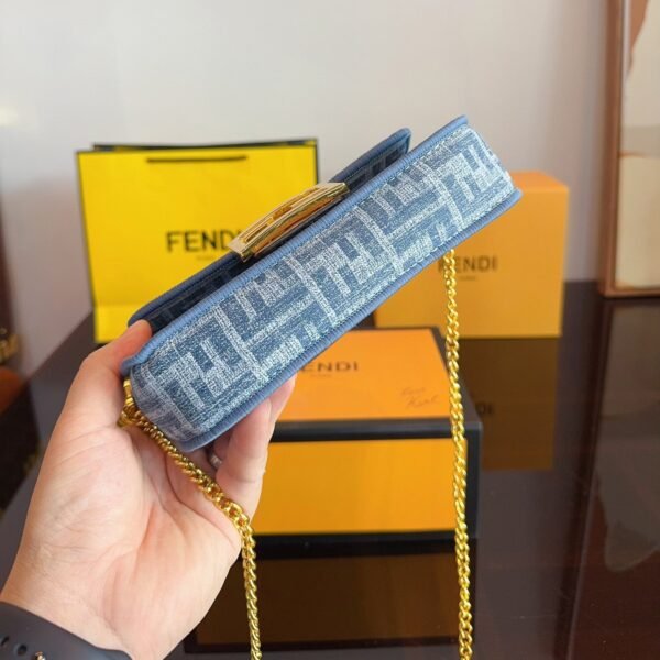 Fendi Baguette Mini