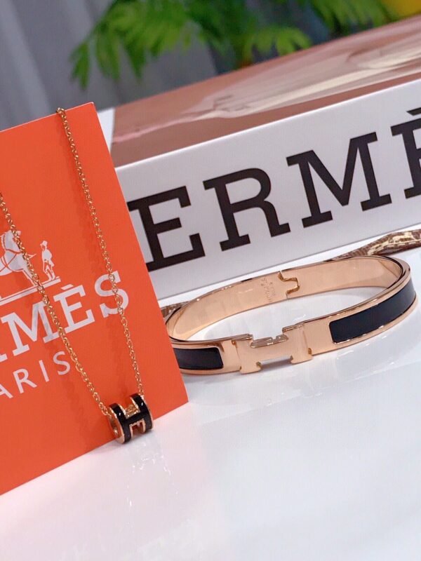 Hermes Clic HH bracelet + Mini Pop H pendant - 17