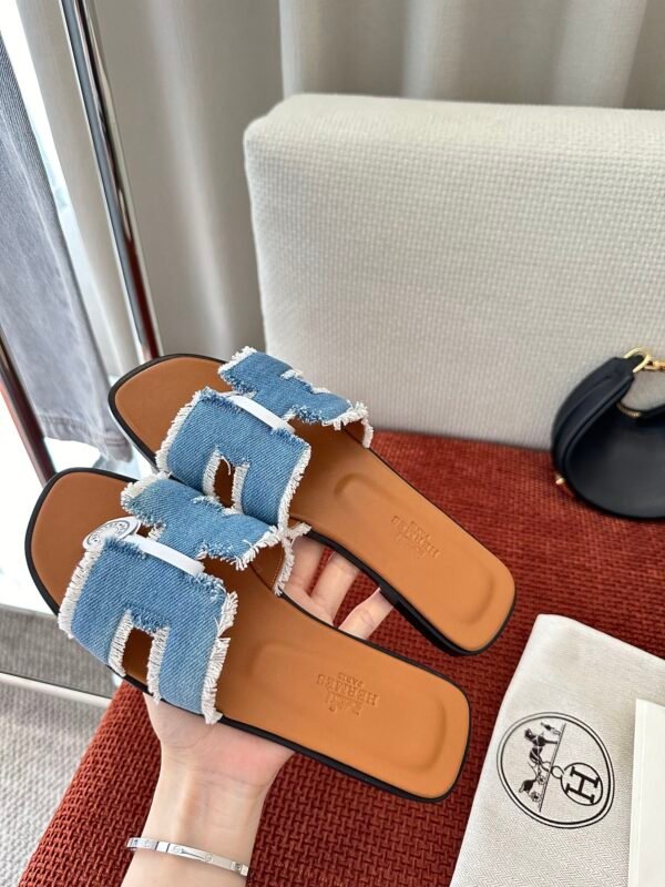 Hermes Women's Oran Sandal