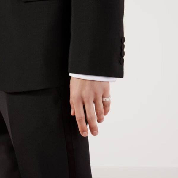 Icon ring with yellow gold Interlocking G