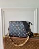 Louis Vuitton Coussin PM M21353