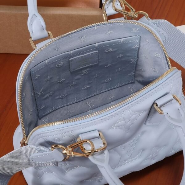 DA0C69CF-6629-EAB0-D5C9-8D64CD3657FA.jpg Louis Vuitton Alma BB M59822