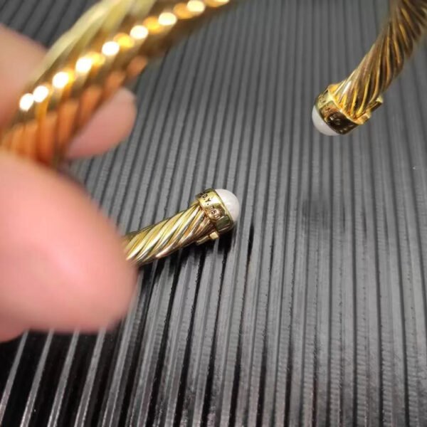 7mm Cable Bracelet with Pearls & Diamond Accents