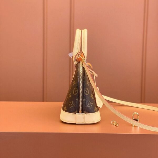 E2999D71-9C53-9058-5374-A5FA9FF47AC7.jpg Louis Vuitton Alma BB M46990