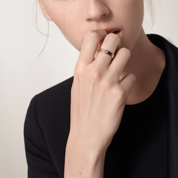 E44123C1-D919-D7C5-1774-E482BEDC6652-1.png LOVE WEDDING BAND, 1 DIAMOND