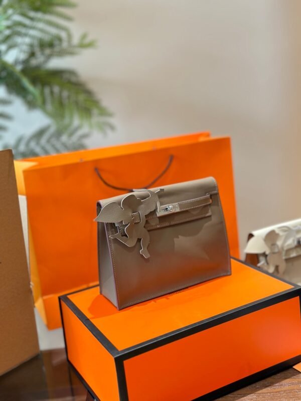 EAFD4A6F-C9FD-A445-150A-761DCE7BEF26.jpg Kelly 20 Bag - Plum red