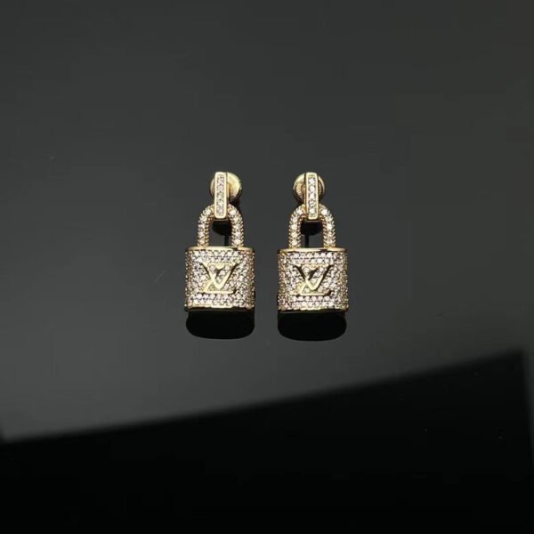 EB3E065B-E1C2-CA01-A0B8-7BC0722CA443.jpg Lock It Padlock Pendant, White Gold and Pavé Diamond - Gold